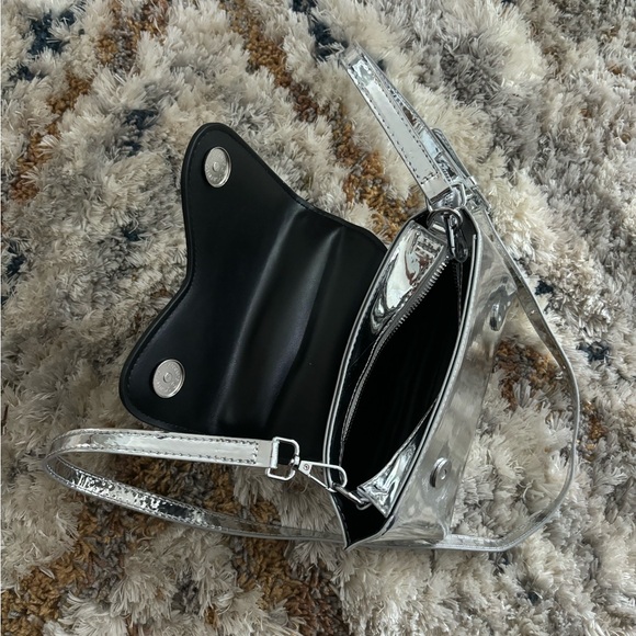 Color Blocking Fashion Handbag With Adjustable Shoulder Strap. - Picture 4 of 4